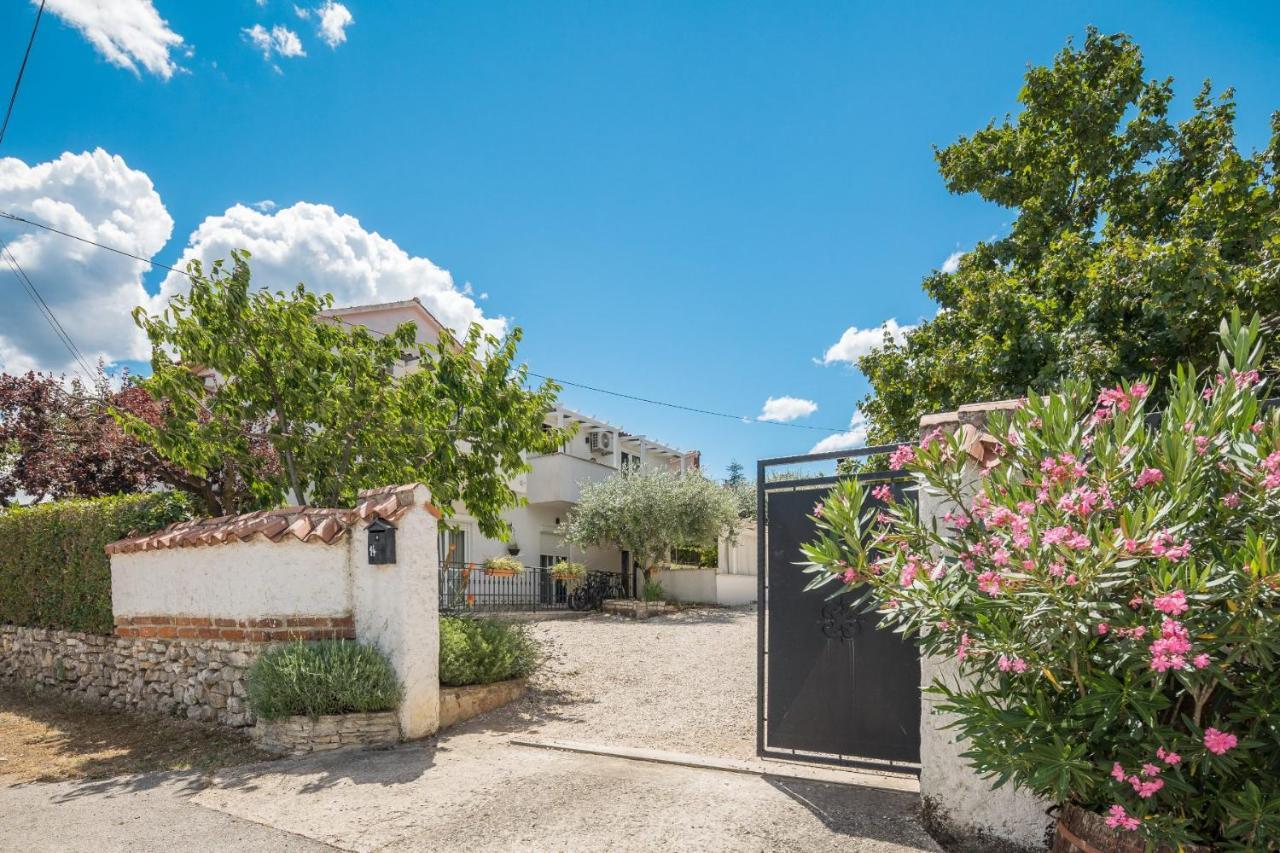 Martina Guest House بوريتش المظهر الخارجي الصورة